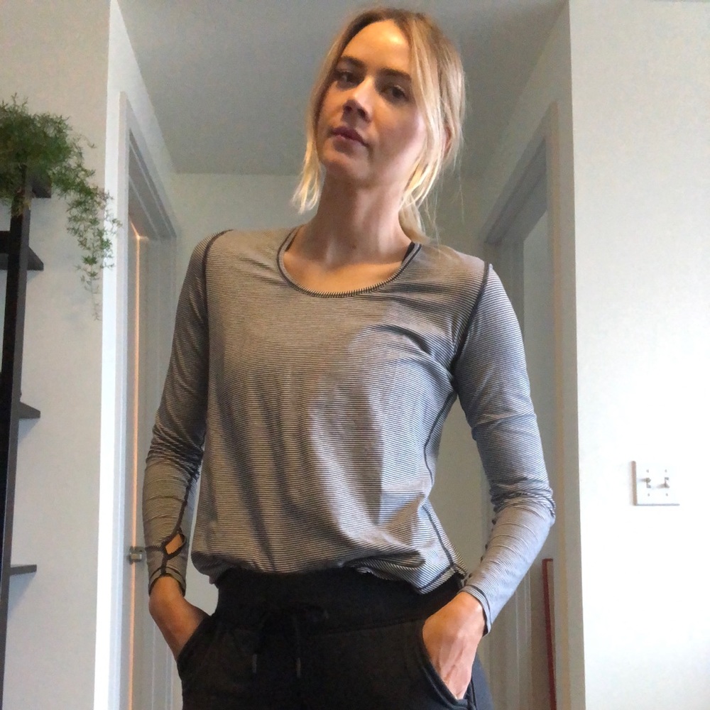 Lululemon long sleeve in mini stripe size 6